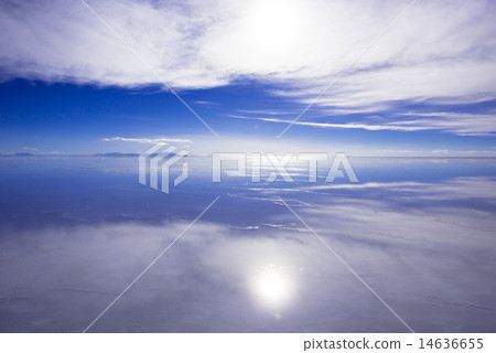 鏡湖的烏尤尼鹽湖 14636655