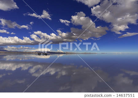 鏡湖的烏尤尼鹽湖 14637551