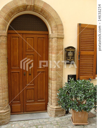 Architectural details of historic buildings, Italy 14638254