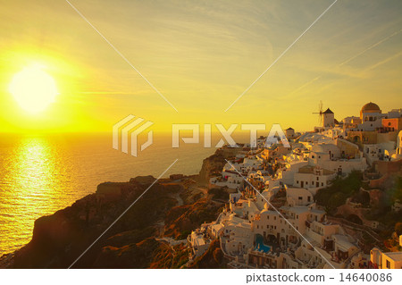 windmill of Oia at sunset, Santorini windmill of Oia at sunset, Santorini 14640086