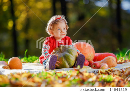 Happy child Happy child 14641819