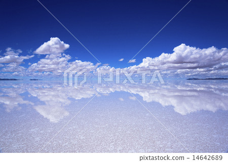 鏡湖的烏尤尼鹽湖 14642689