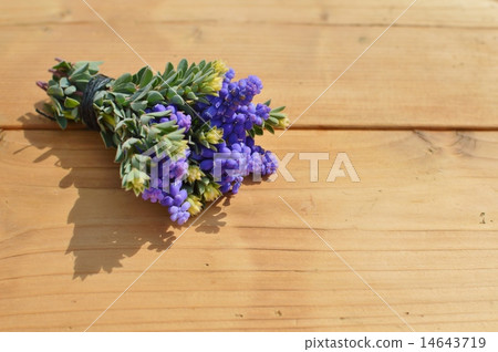 Muscari bouquets 14643719