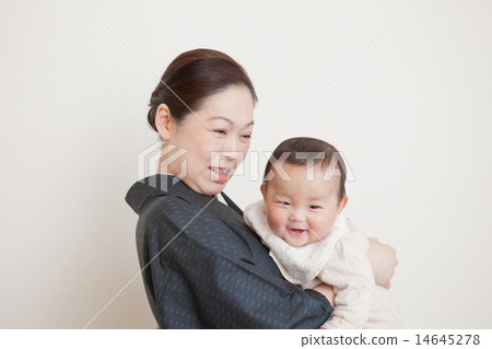 grandmother, granny, grandchild 14645278