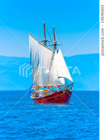14646805