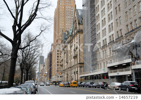 Dakota Apartment 14657219