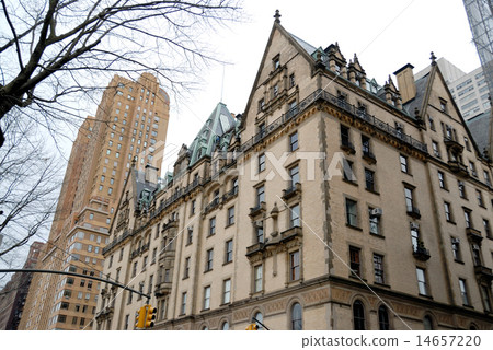 Dakota Apartment 14657220