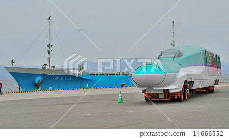 Hokkaido Shinkansen Hokkaido Shinkansen 14666552