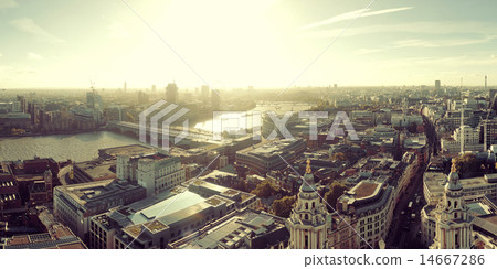 London city rooftop London city rooftop 14667286