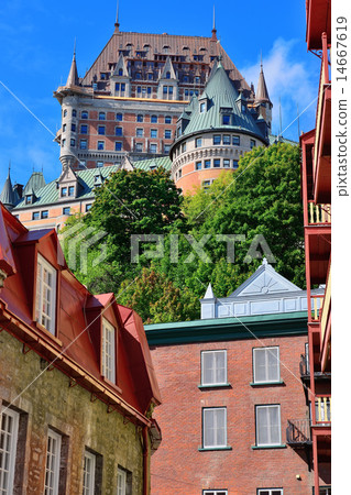 Chateau Frontenac in the day Chateau Frontenac in the day 14667619
