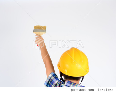 Back of boy in a protective helmet with brush 14671568