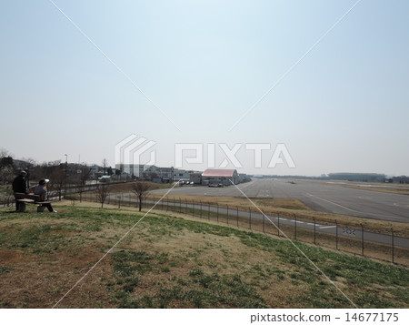 人們在山上 人們在山上 14677175