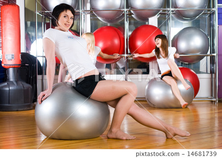 Fitness girls Fitness girls 14681739