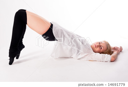 flexible athletic woman flexible athletic woman 14691779