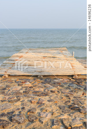 wooden pier to the sea and sky 14696236
