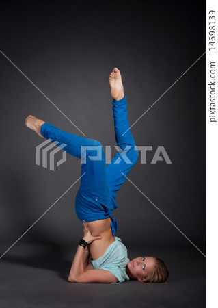 beautiful woman stretching beautiful woman stretching 14698139
