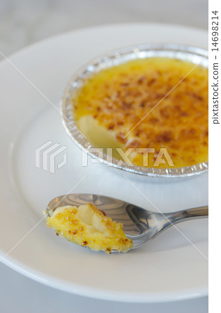 creme brulee dessert creme brulee dessert 14698214