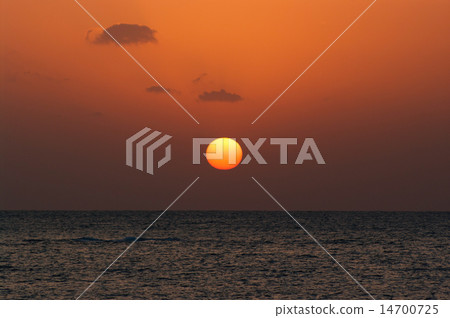 Tanabe Bay Tanabe Bay 14700725