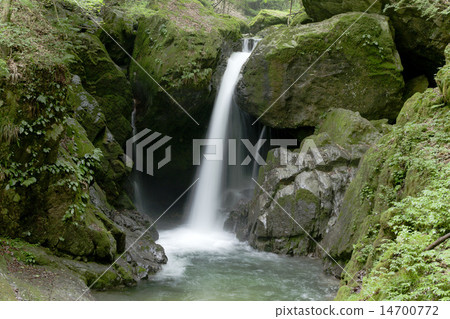 Meigaki Falls Meigaki Falls 14700772