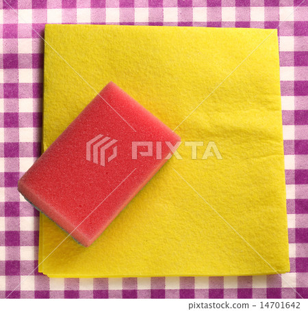 Duster and sponge 14701642
