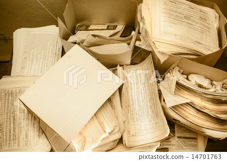 Dirty messy paper documents 14701763