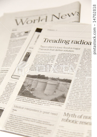 英文報紙 14702818