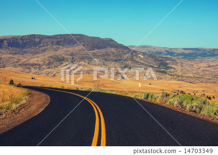 Road in prairie Road in prairie 14703349