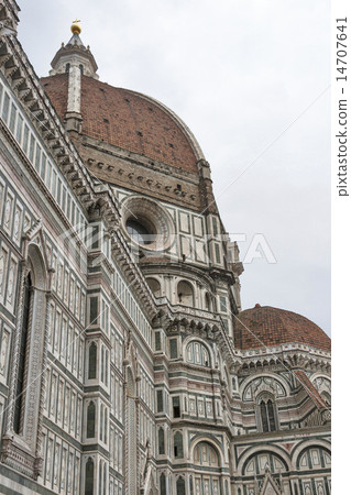 Basilica Saint Mary of the Flower in Florence, Italy Basilica Saint Mary of the Flower in Florence, Italy 14707641