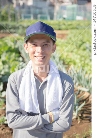 雙手交叉 農業 男人 14710519