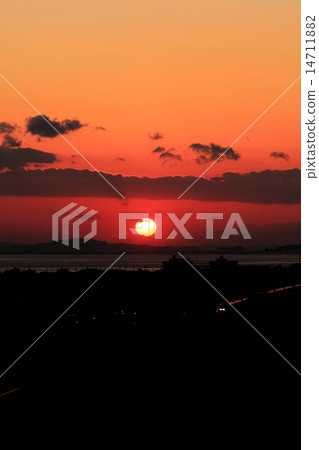 Sunset sunset in Harima-nada in Setouchi · Sunset and "Evening Star (Venus)" "Shinkansen 700 Series" Sunset sunset in Harima-nada in Setouchi · Sunset and "Evening Star (Venus)" "Shinkansen 700 Series" 14711882