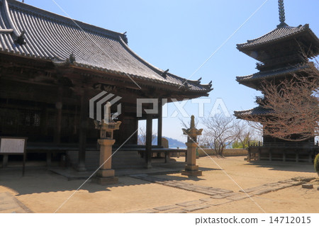 Honnji寺主要大廳和三重塔 Honnji寺主要大廳和三重塔 14712015