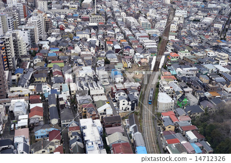 Shinjuku secondary city center from Sangenjaya in Setagaya-ku 14712326