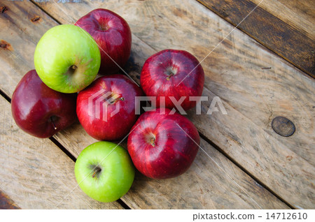 Apple on wooden background, Fruit or healthy fruit 14712610