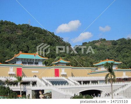Taiwan National Palace Museum 14715510