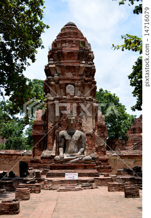 Ruin temple in Thailand Ruin temple in Thailand 14716079