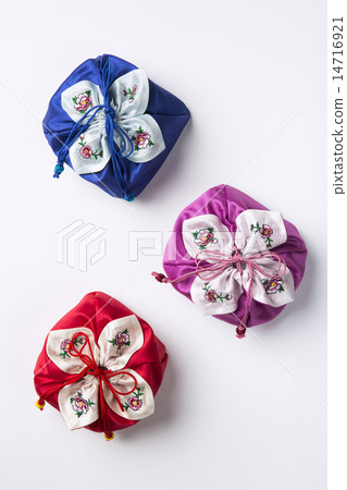 gift box gift box 14716921