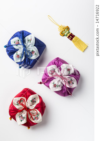 gift box 14716922