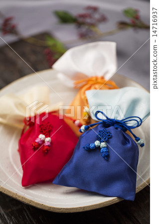 gift box gift box 14716937
