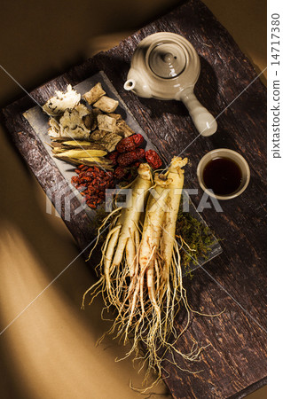 Ginseng 14717380