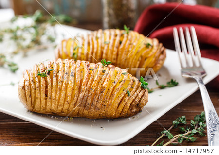 Hasselback potatoes Hasselback potatoes 14717957