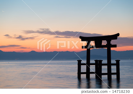 琵琶湖的黎明 琵琶湖的黎明 14718230