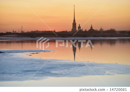 Sunset over St. Petersburg in springtime 14720081