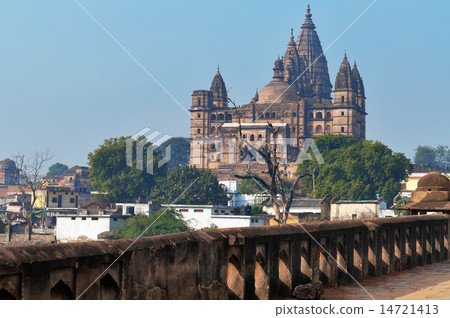 Chaturbhuj Temple at morning. Orchha. Chaturbhuj Temple at morning. Orchha. 14721413