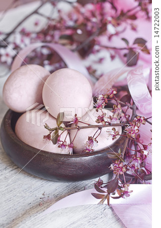 Pink easter eggs with blossom brunch Pink easter eggs with blossom brunch 14722003