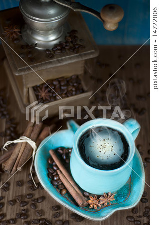 Coffee and old coffee mill Coffee and old coffee mill 14722006