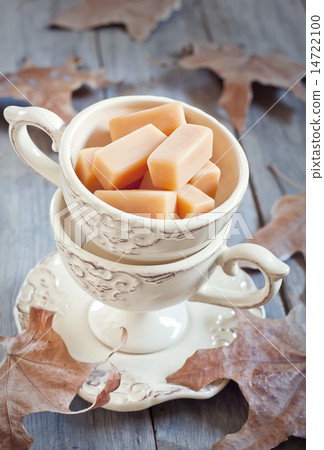 Cream fudge in mug Cream fudge in mug 14722100