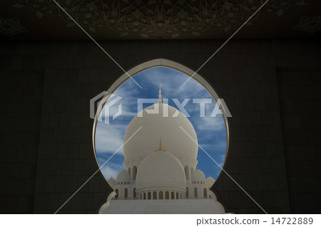Abu Dhabi Sheikh Zayed White Mosque in UAE 14722889