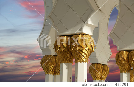 Abu Dhabi Sheikh Zayed White Mosque in UAE Abu Dhabi Sheikh Zayed White Mosque in UAE 14722911
