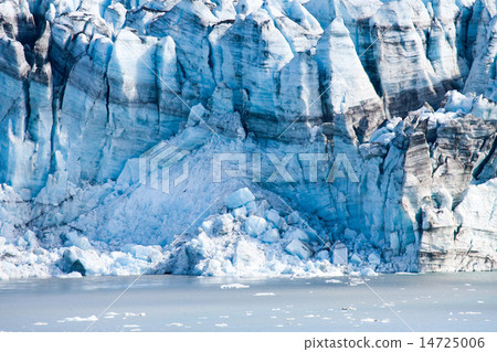 Glacier in Glacier Bay, Alaska. Glacier in Glacier Bay, Alaska. 14725006