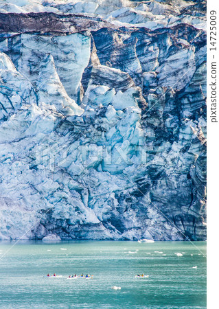 Glacier in Glacier Bay, Alaska. Glacier in Glacier Bay, Alaska. 14725009